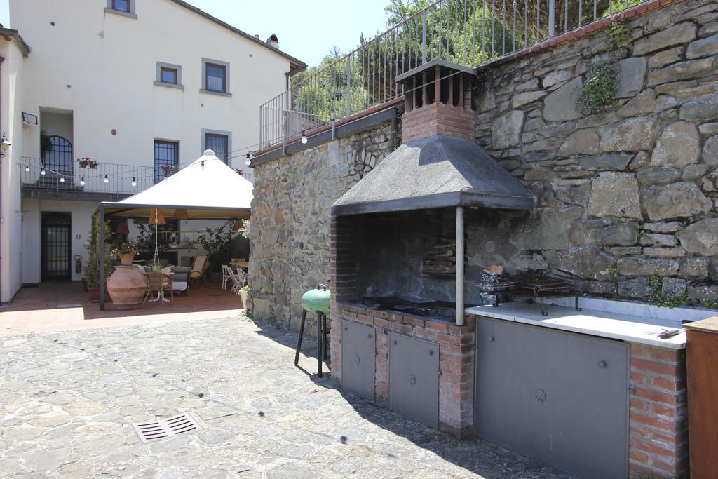 Rocca Palazzaccio Hotel Tavarnuzze Buitenkant foto